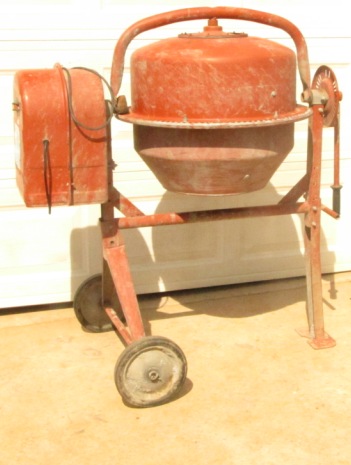 CONCRETE MIXER STARTING AT $30/DAY